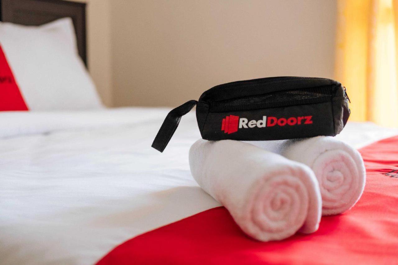 Reddoorz Syariah @ Bondowoso City Center Extérieur photo