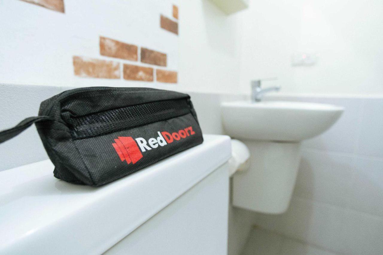 Reddoorz Syariah @ Bondowoso City Center Extérieur photo