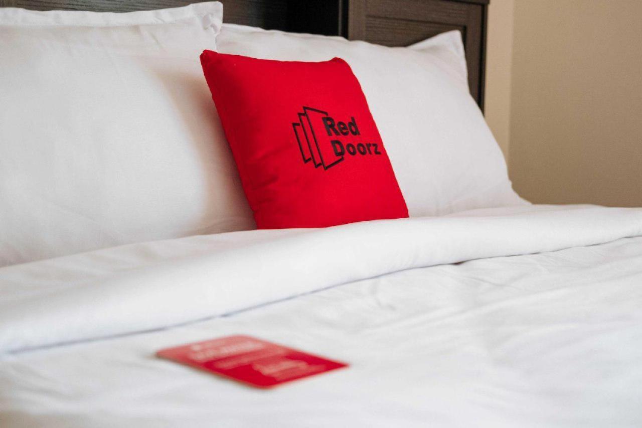 Reddoorz Syariah @ Bondowoso City Center Extérieur photo